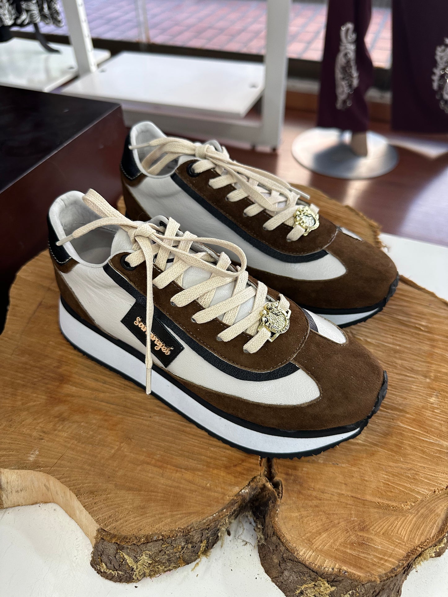 TENIS FLOR