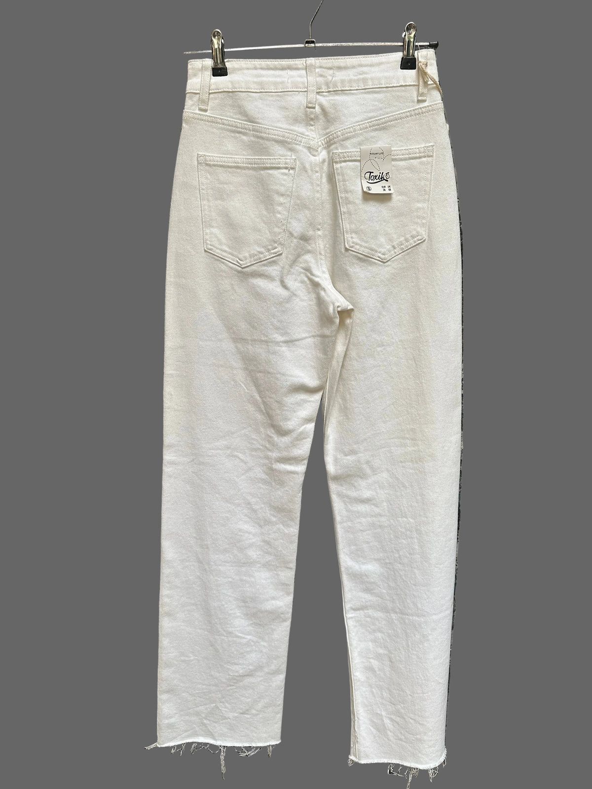 JEANS TOXIC