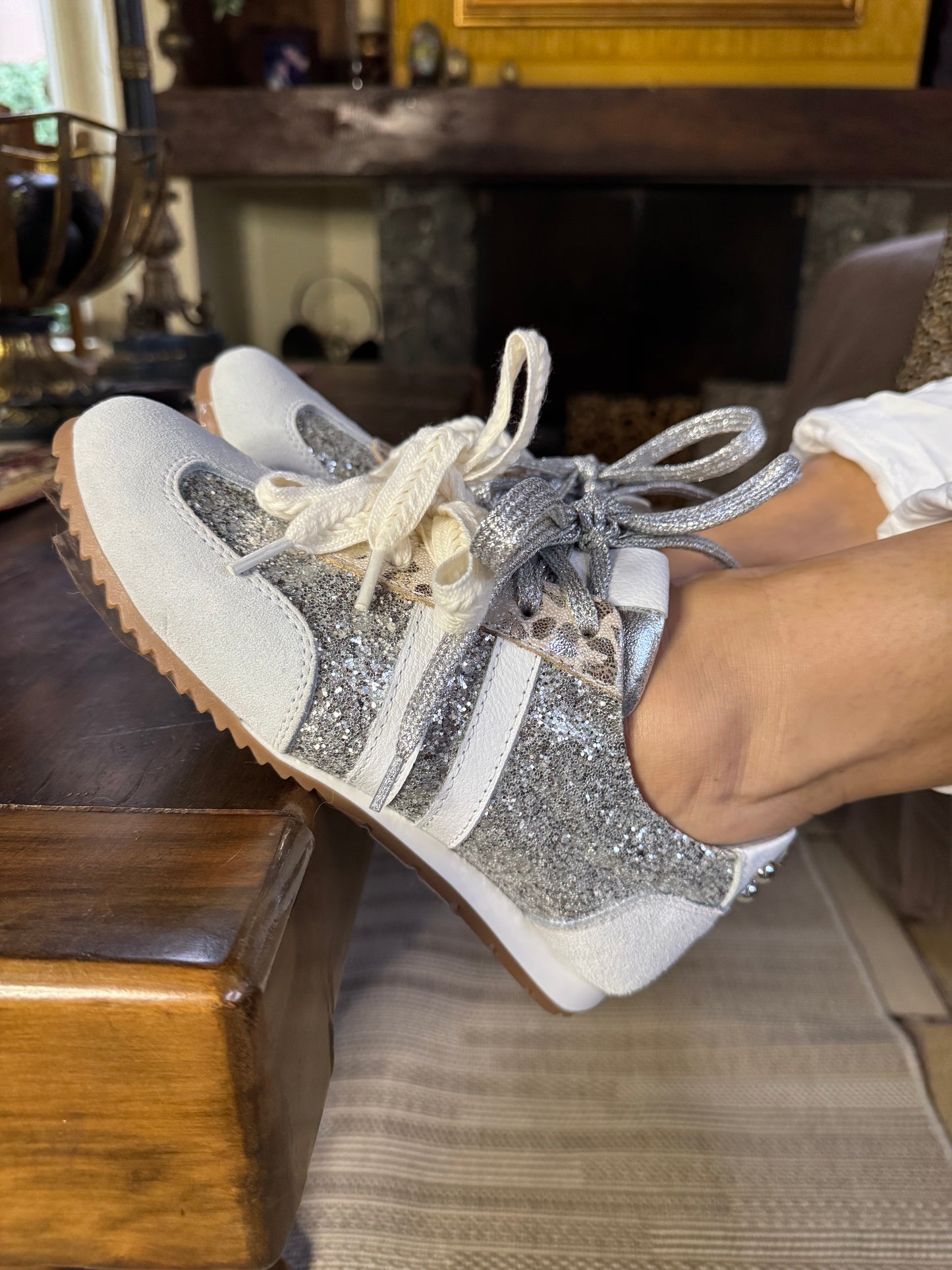 TENIS
